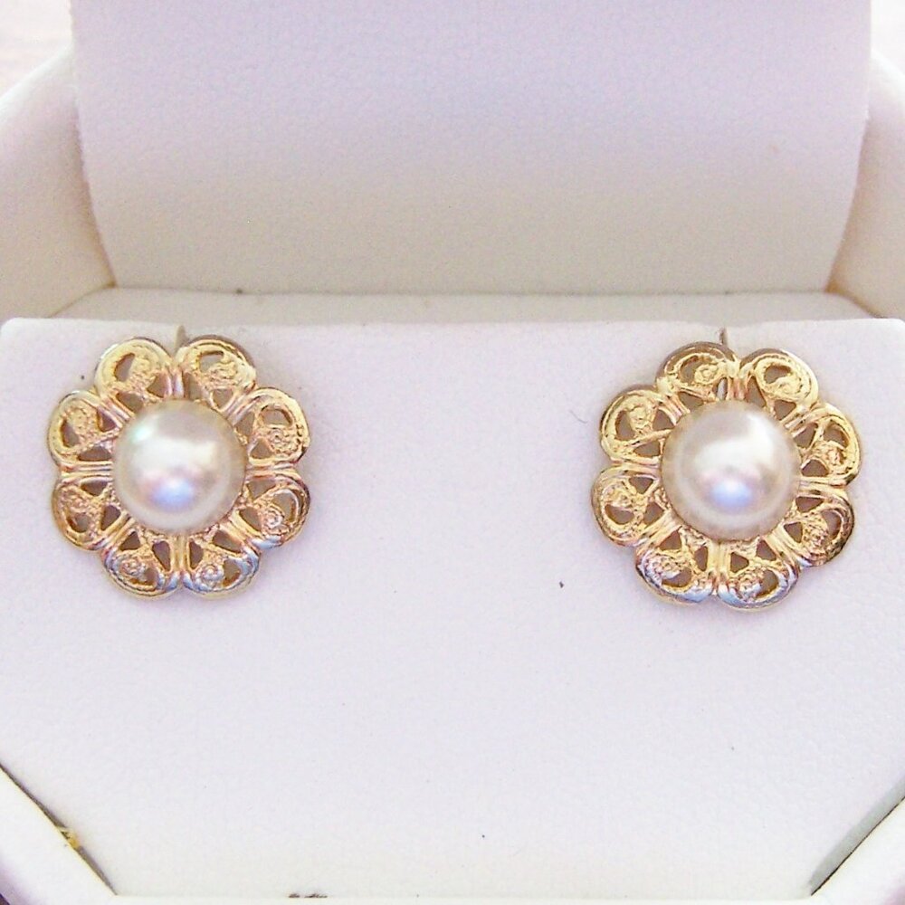 Vintage Faux Pearl Goldtone Stud Earrings